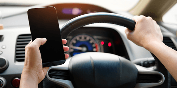 distracted-driving-nr-aug22